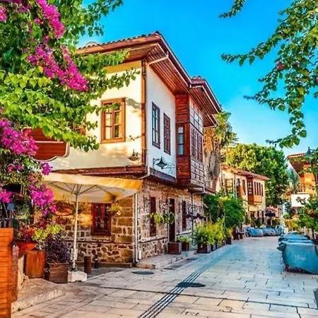 Antalya'nin Kalbindeki Huzur Апартаменты Анталья